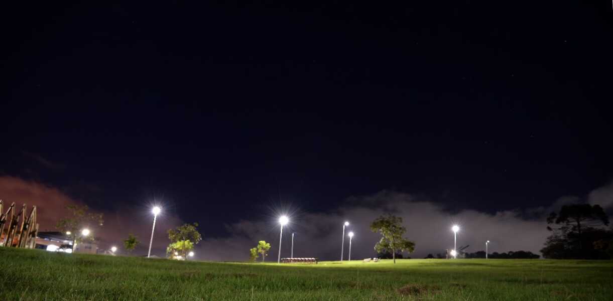 Pedido antigo, pista do bosque do Parque Cachoeira ganha iluminação