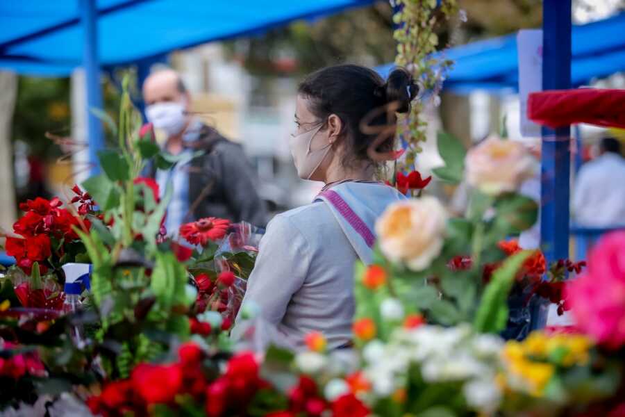 Feira de Dia das Mães segue até sábado na praça Dr. Vicente Machado