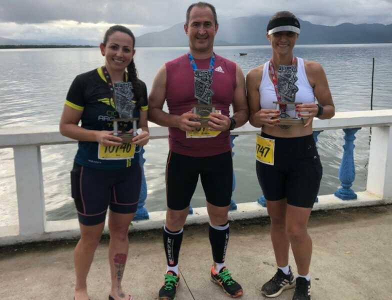 Maratonistas medalharam na 1ª prova oficial durante a pandemia