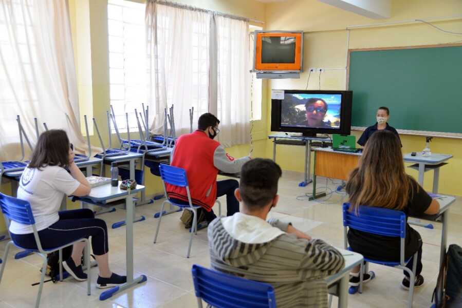 Colégio Szymanski se adaptou bem à nova realidade do ensino híbrido