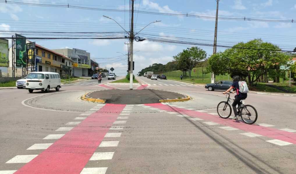 Trabalho de implantação da ciclofaixa na Manoel Ribas é concluído