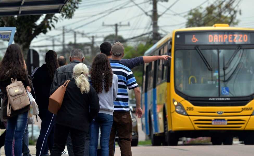 Passagem do TRIAR cai de R$ 1,95 para R$ 1,70