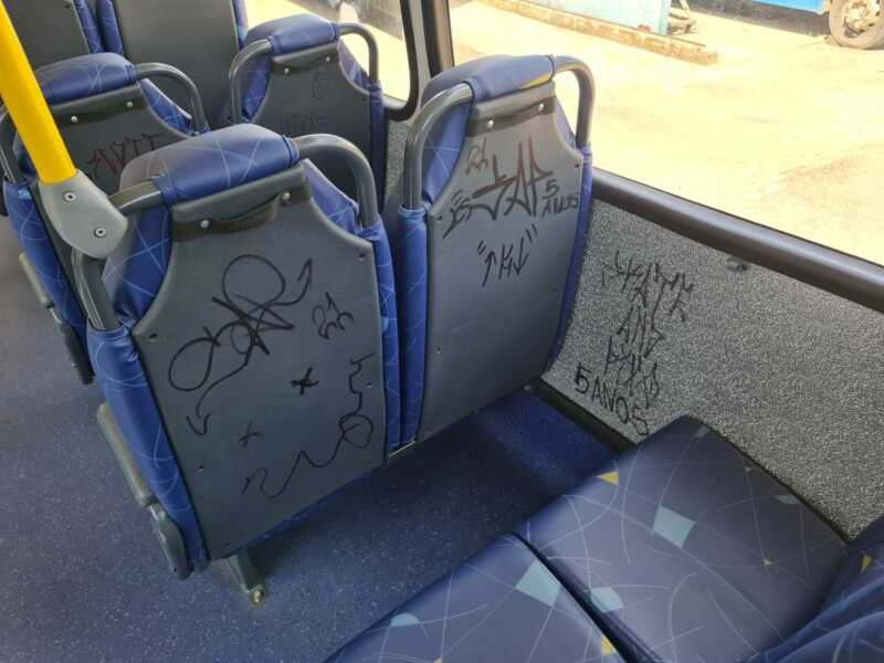 Atos de vandalismo causam transtornos para o transporte público