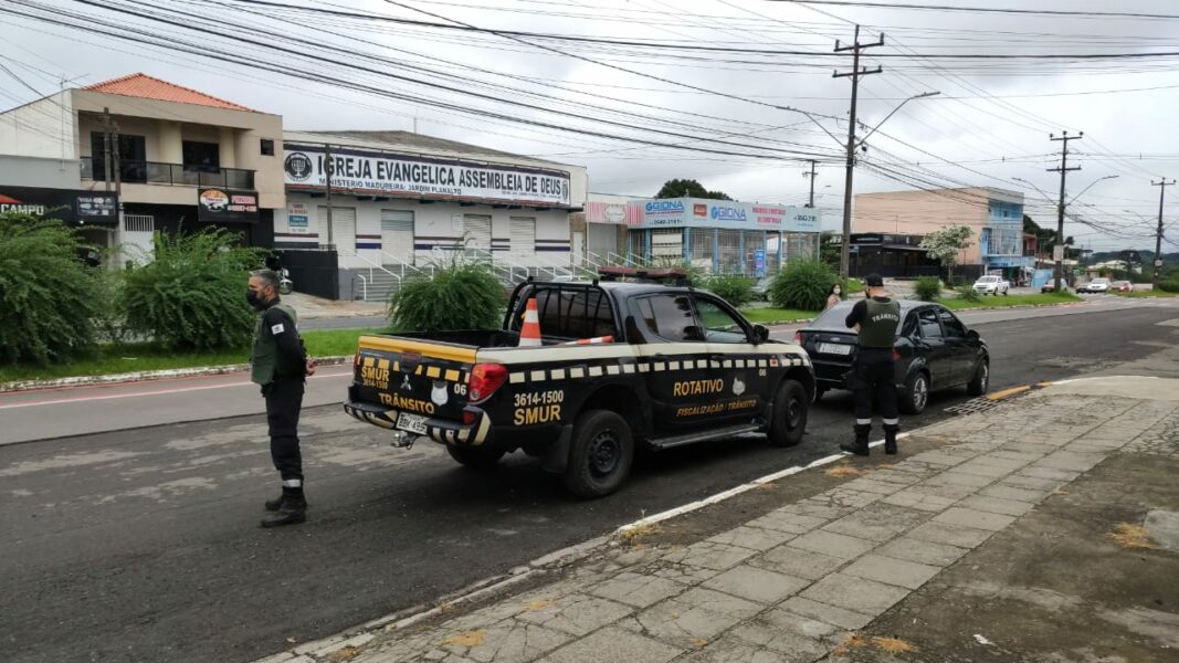 Vereador Aparecido é flagrado e multado por estar dirigindo sem ter carteira de habilitação