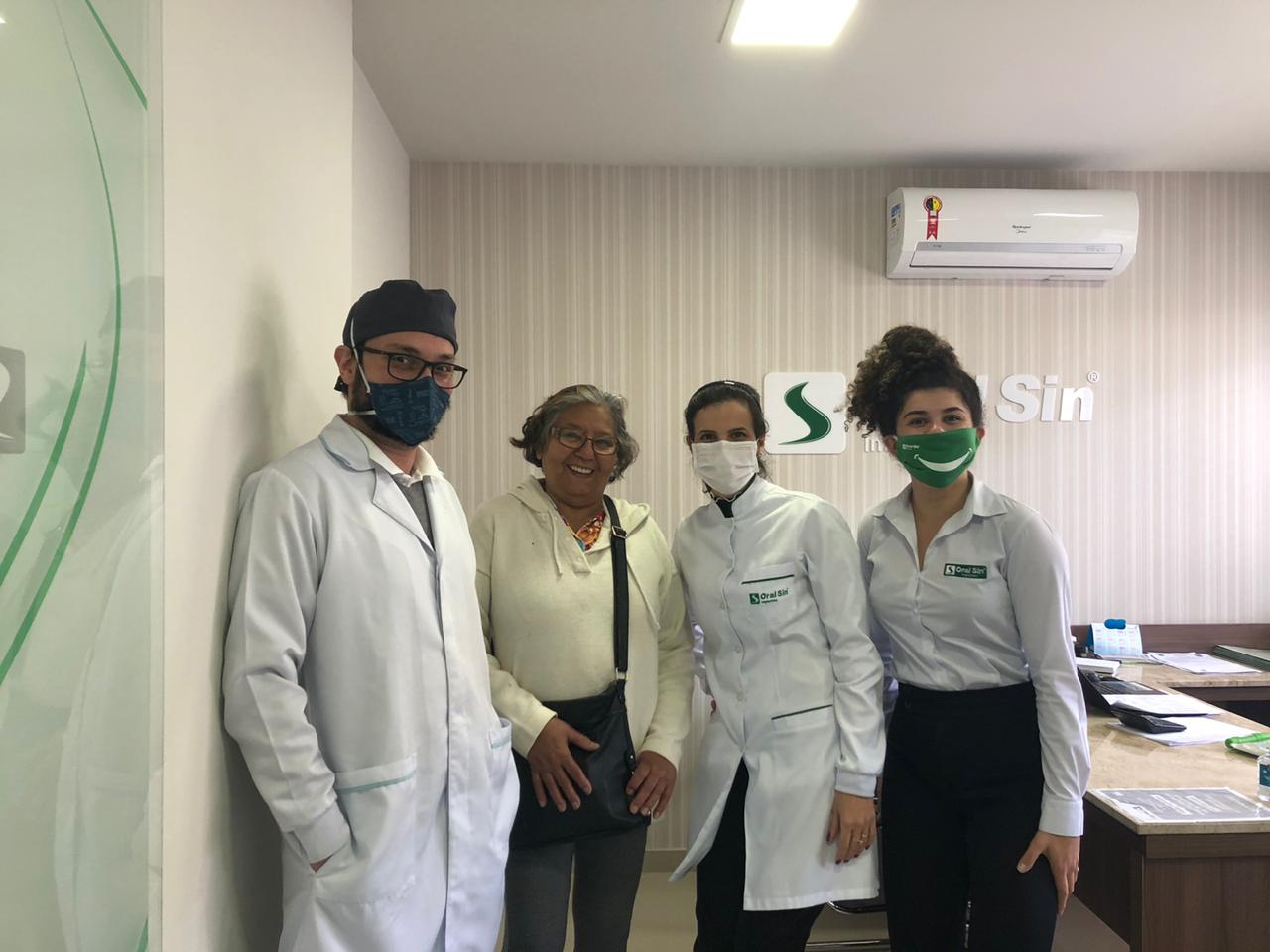 Oral Sin Implantes vem transformando sorrisos dos araucarienses