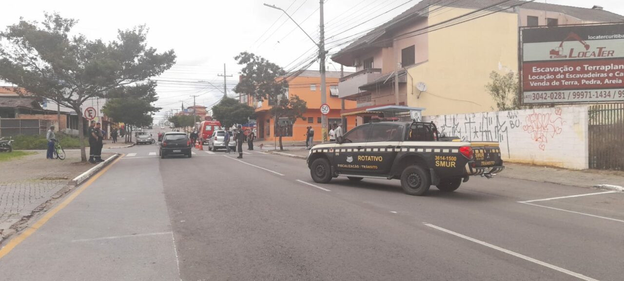 Idoso e uma criança são atropelados na Avenida Archelau de Almeida Torres