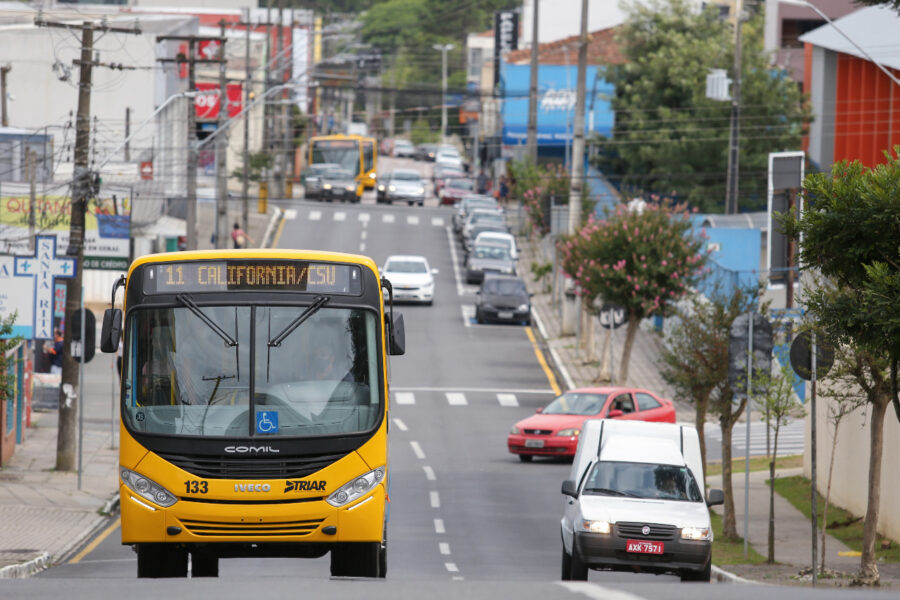 Procura-se documentos perdidos dentro de ônibus do TRIAR