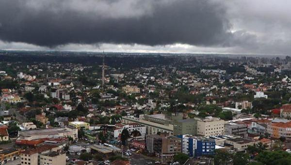 Dias chuvosos tem início hoje em Araucária