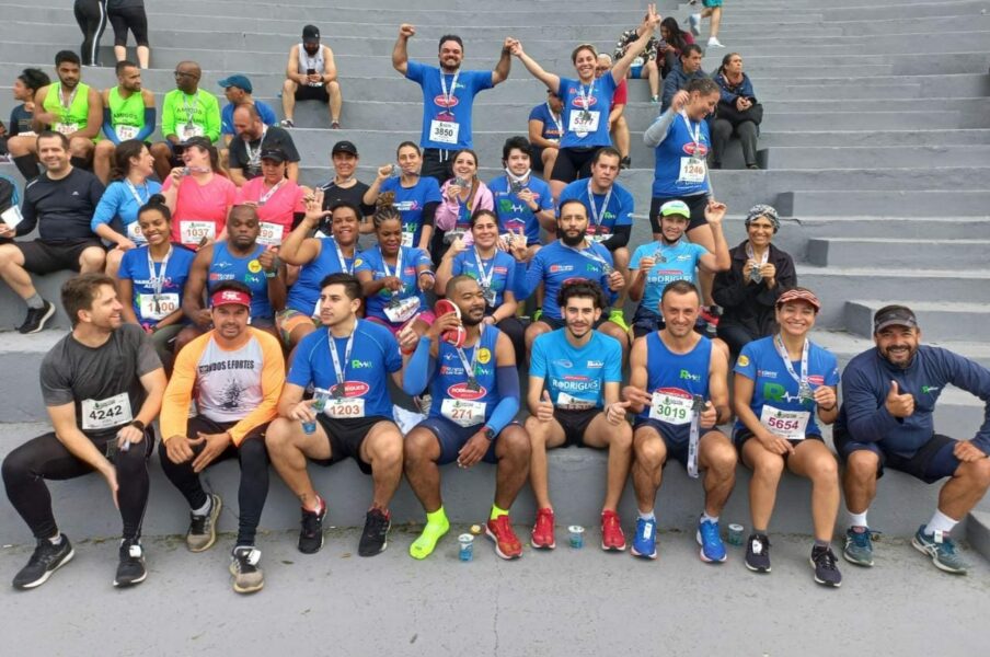 Atletas da Rodrigues se juntaram aos mais de 4 mil participantes da Corrida dos Imigrantes   