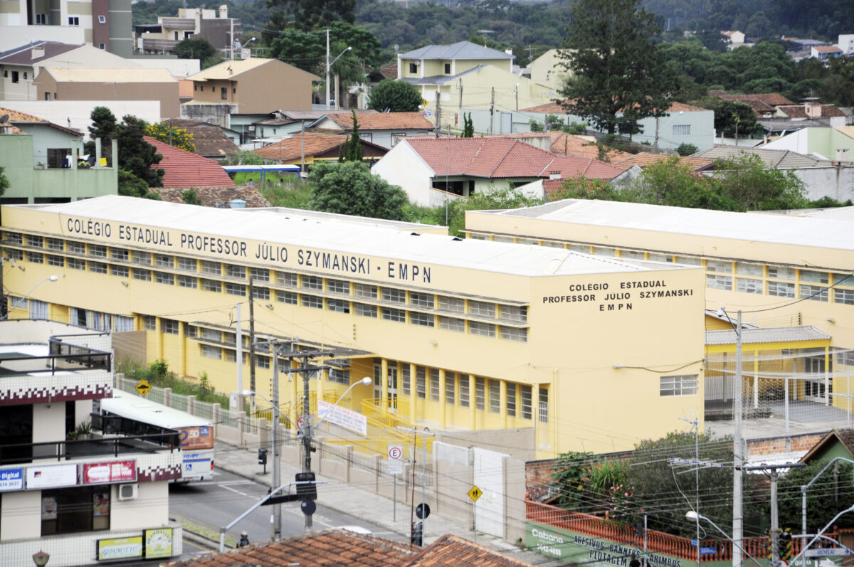 Colégio Szymanski promove Feira do Conhecimento e Profissões 2022