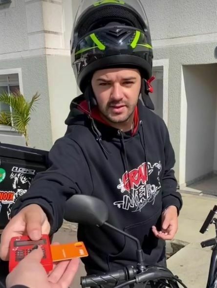 Maykon Batista criou canal no YouTube para mostrar o dia a dia de um motoboy