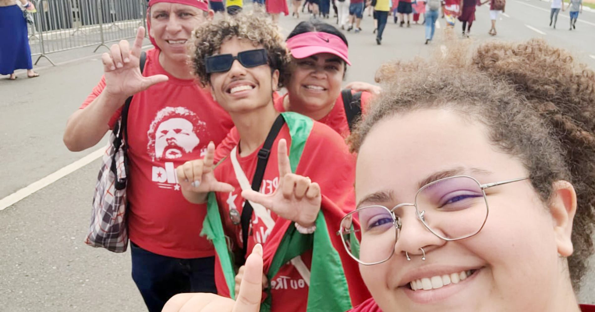 Araucarienses encararam quase 3 mil km de viagem para assistir à posse de Lula