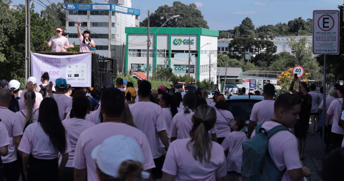 Caminhada da Mulher do COC reuniu cerca de 300 participantes