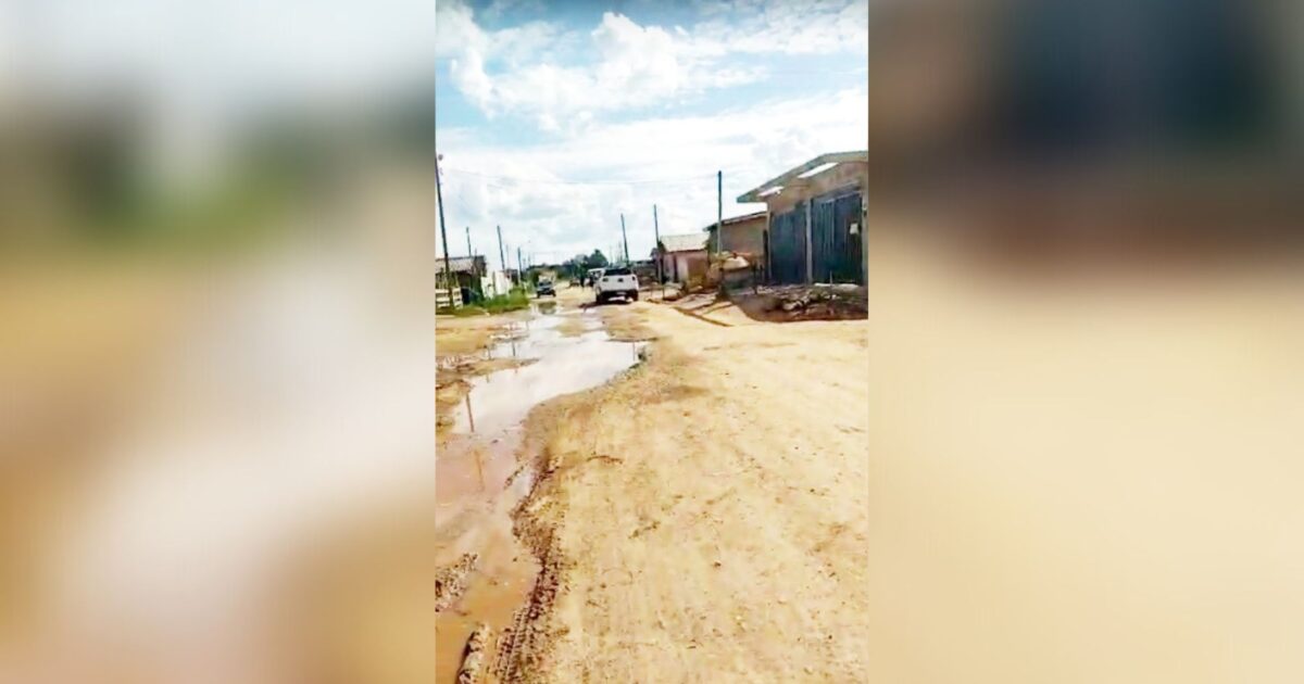 Moradores do Santa Cruz pedem melhorias na comunidade