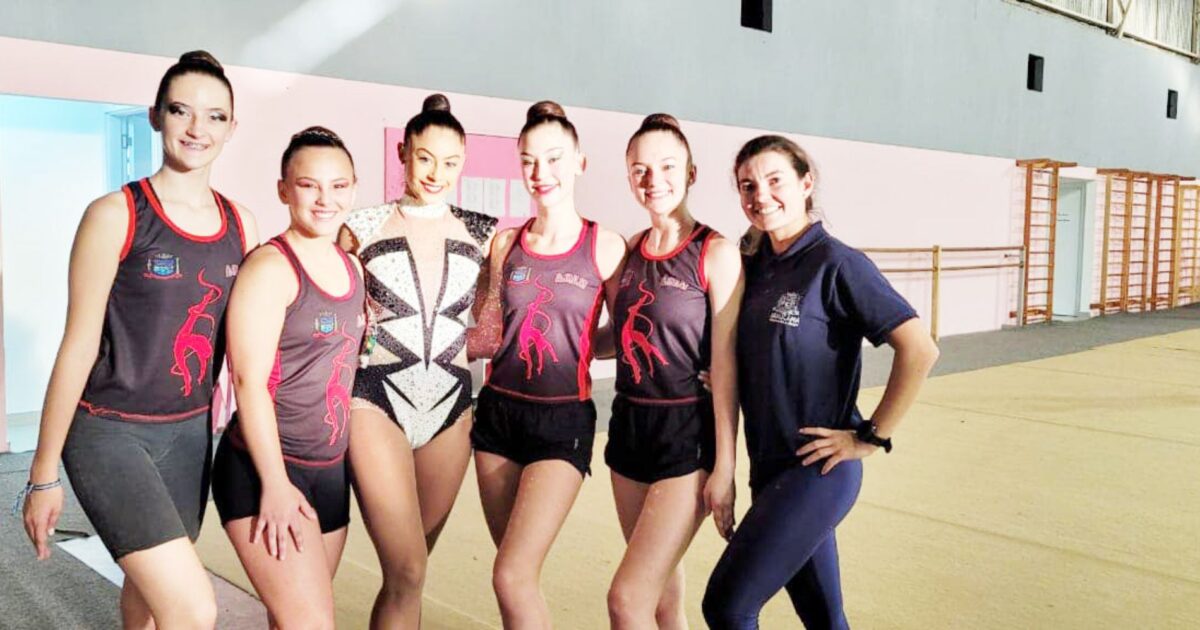 Ginastas araucariense conquistaram medalhas no Paranaense Adulto