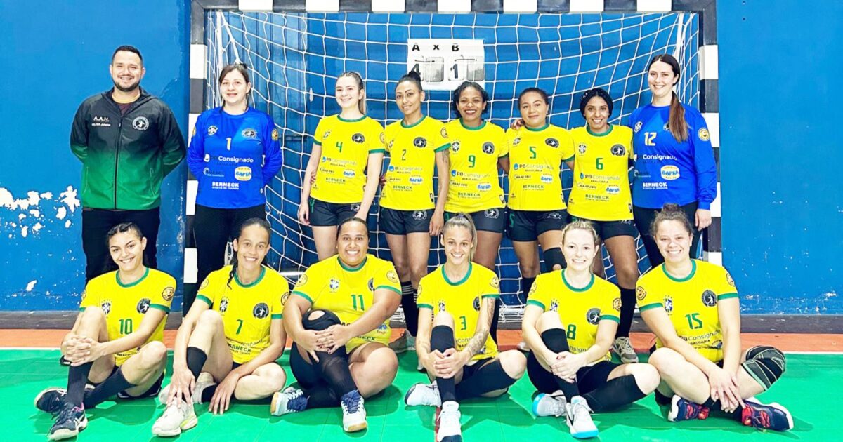 Handebol feminino da A.A.H. não foi bem em quadrangular do Dia das Mães