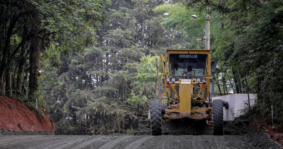 Duas ruas serão pavimentadas na Vila do Sossego e no Rio Abaixinho