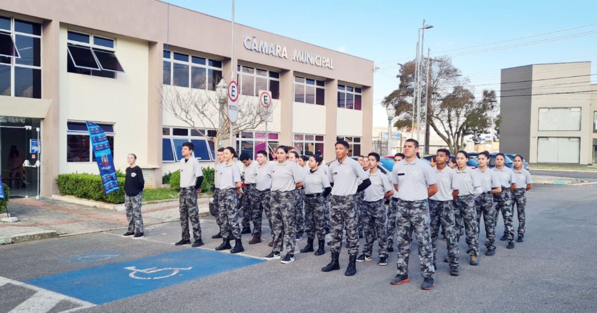 Guardas mirins visitam órgãos municipais e se tornam multiplicadores de conhecimento