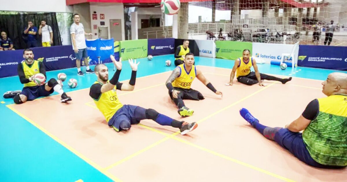 Seleção Brasileira de Vôlei Sentado vence série de amistosos contra a Colômbia