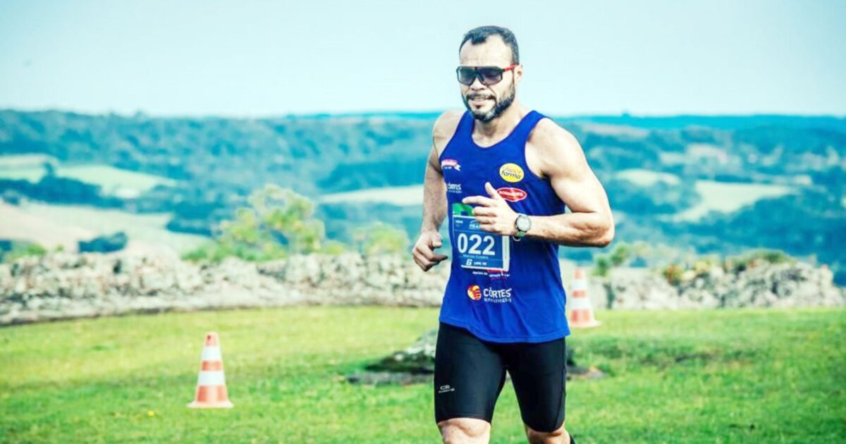 Atleta Márcio Castro se prepara para encarar seu primeiro duathlon na praia de Caiobá