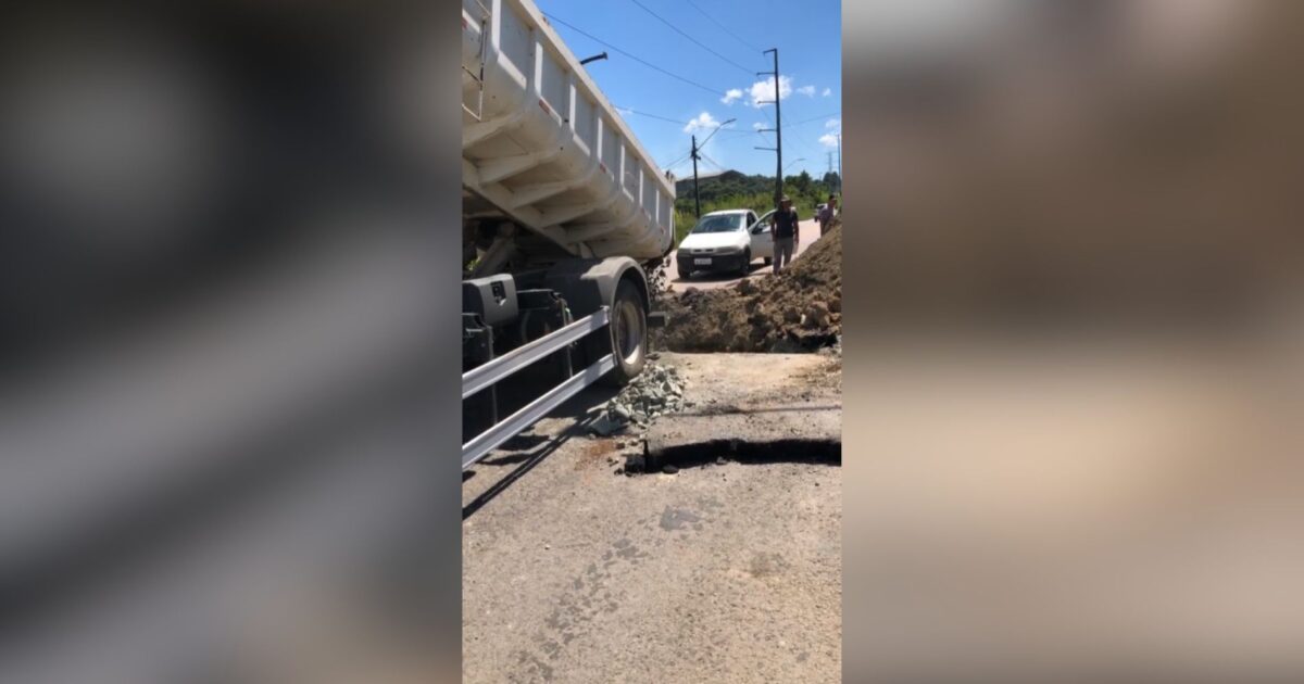 Atenção motoristas! Trecho da PR-421 será interditado nesta sexta-feira devido a uma obra emergencial