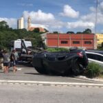 Acidente entre dois carros na BR-476