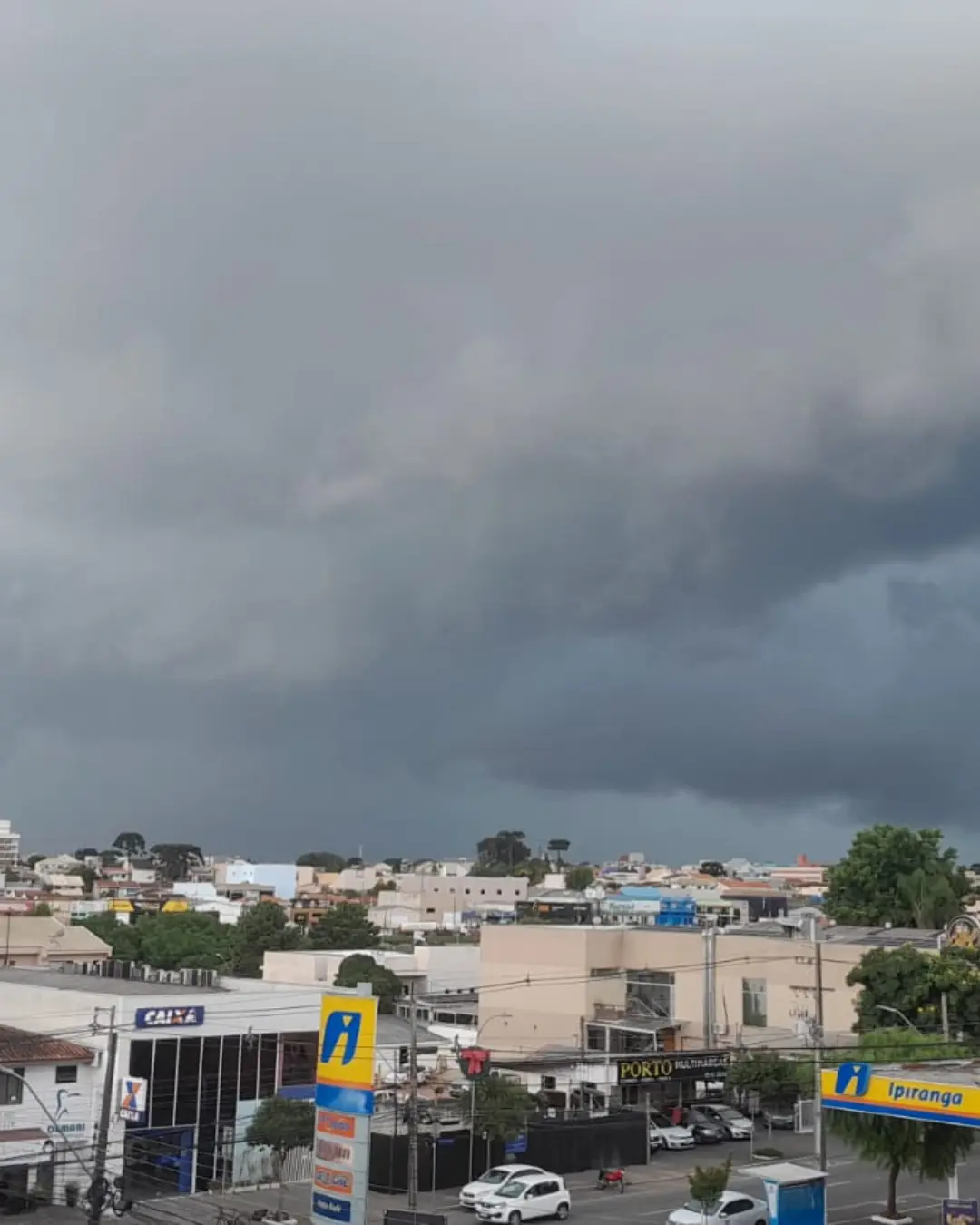 Agosto inicia com céu nublado e temperatura chegando a 21°C