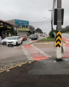 Trânsito intenso no bairro Cachoeira