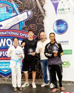 Araucária é destaque no Campeonato Internacional de Taekwondo