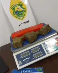 PM prende no Capela Velha homem que levava na mochila quase 1kg de maconha